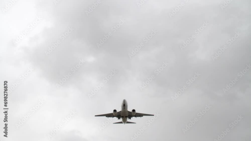 San Diego Airplane Landing Overhead Static Cloudy San Diego Airplane Landing Overhead Static Cloudy
