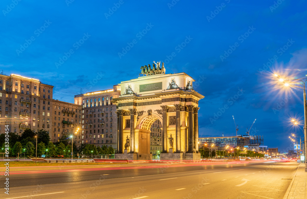 Triumphal Arch on Kutuzovsky avenue in Moscow at night.