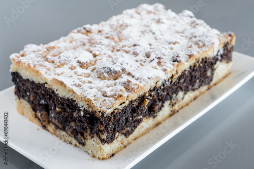 makowiec domowy z bakaliami