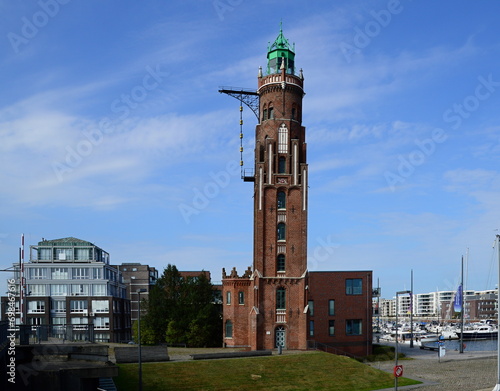 Obraz na plátne Historical Lighthouse at the Port of Bremerhaven
