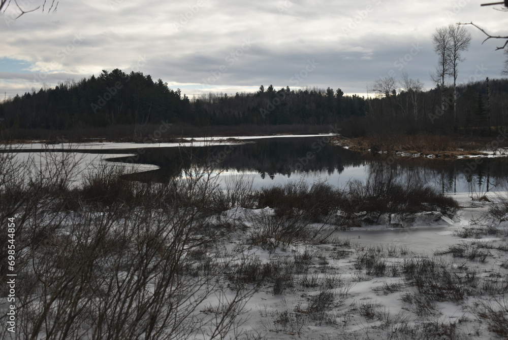 Fototapeta premium Richmond Et Marais Kingsbury 25 Décembre 2023 - Photostacking