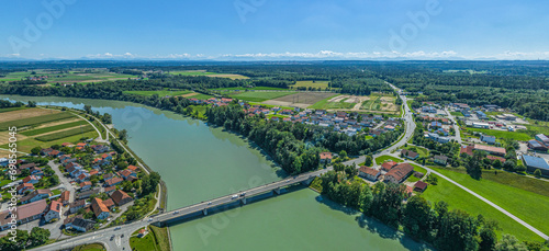 Ausblick auf den Inn bei Marktl in Oberbayern