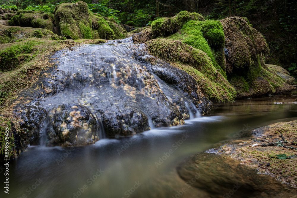 Fototapeta premium Crystal-clear water embraces serenity.