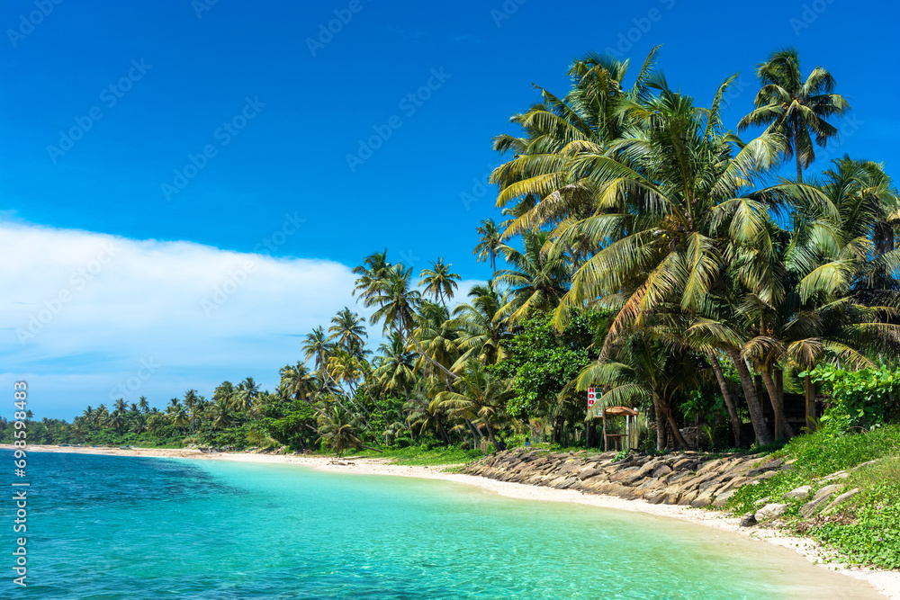 Obraz premium The beautiful coast of Sri Lanka in Matara.