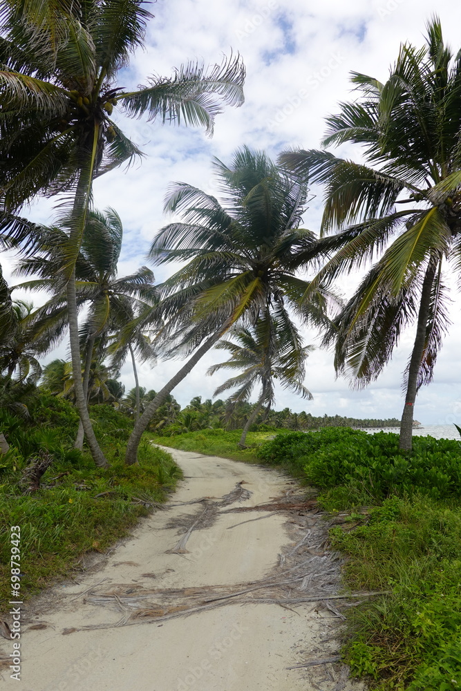 Belize - Ambergris Caye - Island Views