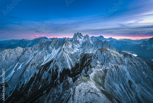 Obraz na płótnie Stunning sunset with colorful sky at Italian Dolomites. Impressive Cadini di Misurina mountain range in autumn colors.
w salonie