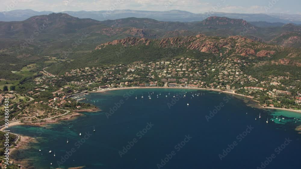 vue aérienne de la Rade d'Agay vue aérienne de la Rade d'Agay