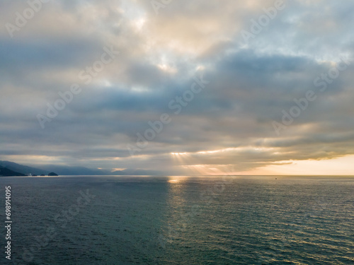 ATARDECER EN EL MAR DEDOS DE DIOS