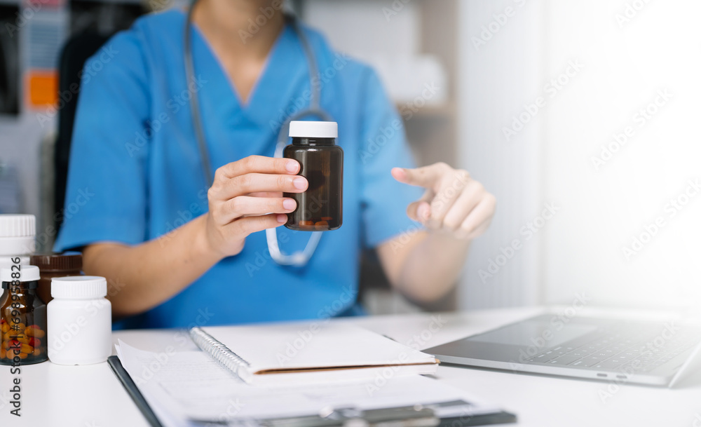 Fototapeta premium Doctors explain the use of medication to patients. healthcare and medical concept. .