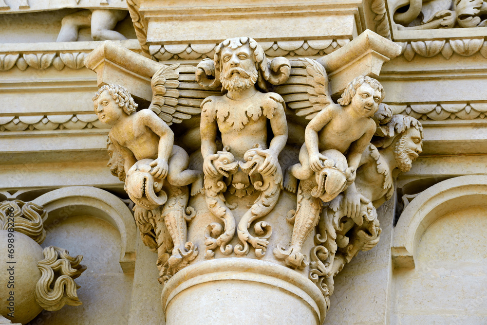 Φωτογραφία details in baroque style Basilica of the Holy Cross (santa croce) in Baroque sty
