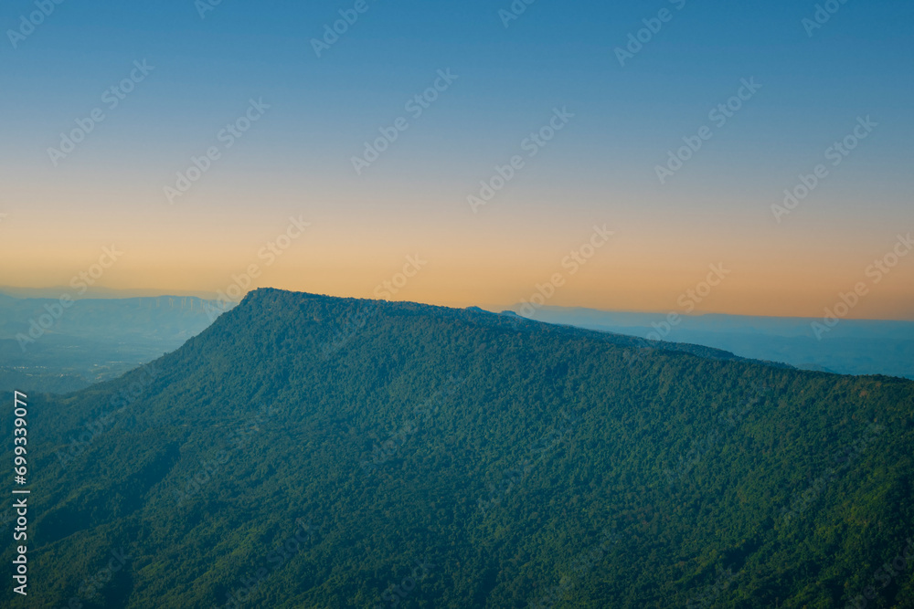Obraz premium beautiful morning landscape Pha Hua Sing Viewpoint, Phu Thap Buek, Phetchabun Province, Thailand