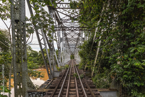 ponte de metal na cidade de Aquidauana  regi  o do Pantanal Sul  Estado do Mato Grosso do Sul  Brasil