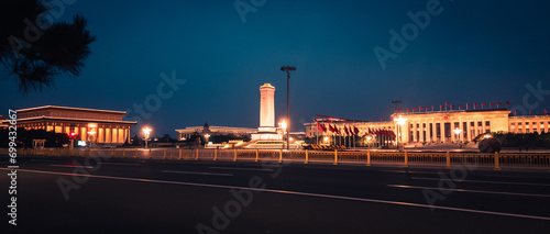 Cuadro en lienzo Tiananmen Square at night