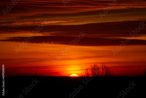 Pomarańczowy wschód słońca Krajobraz