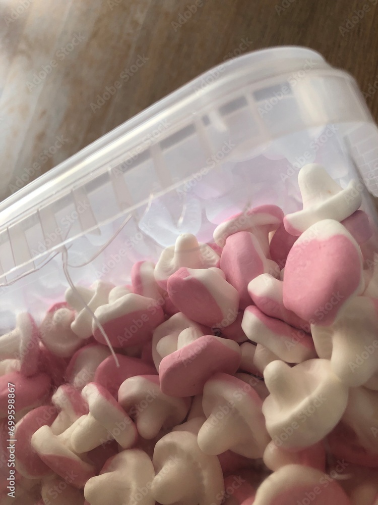 marshmallows in a bowl
