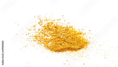 Minced curry pile, turmeric, fenugreek, mustard, coriander, paprika, pepper and cumin isolated on white, side view 