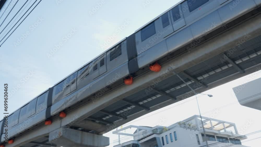 Nonthaburi province, Pink Line electric train accident. Stainless steel power supply rail, conductor rail loose knots falling off extending to Khaerai intersection, Nonthaburi province, Pink Line electric train accident. Stainless steel power supply rail, conductor rail loose knots falling off extending to Khaerai intersection,
