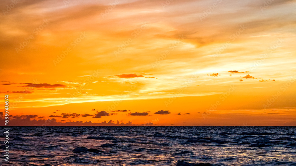 Fototapeta premium Sunset sky in the Caribbean sea