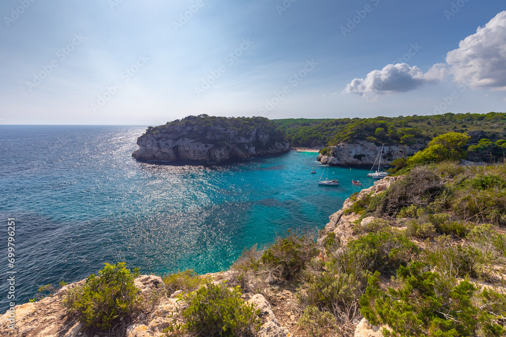 Letni urlop i wakacje na wyspie Menorca, krajobraz - obrazy, fototapety, plakaty 