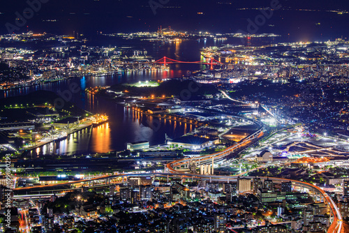 福岡県、皿倉山展望台から眺める北九州市の夜景（旧八幡製鉄所方面方面）