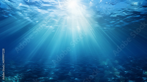 Ocean underwater rays © Johnu