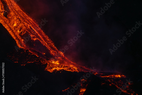 Obraz na płótnie Eruptive vent with lava emis at the top of the Etna volcano w salonie