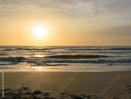 Amanecer en la playa © FCOLOMBATTI