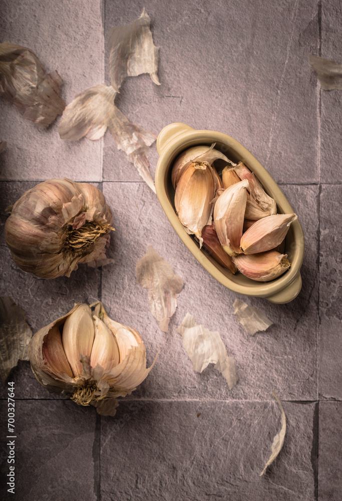 fresh garlic cloves and bulb fresh garlic cloves and bulb