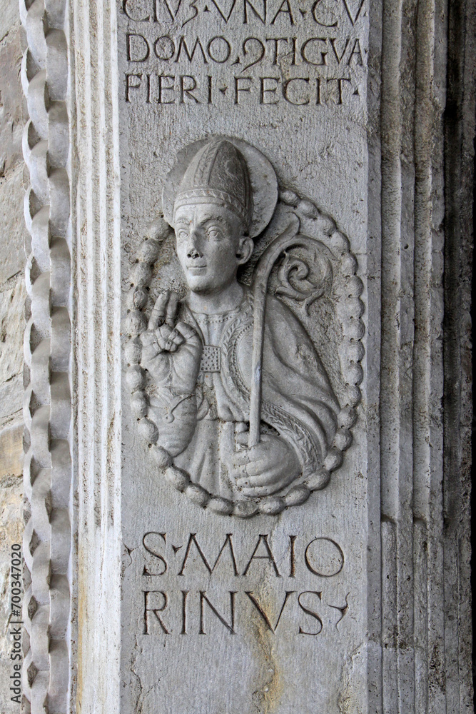 San Maiorino; stipite del portale della Cattedrale di Nostra Signora Assunta ad Acqui Terme (Alessandria)