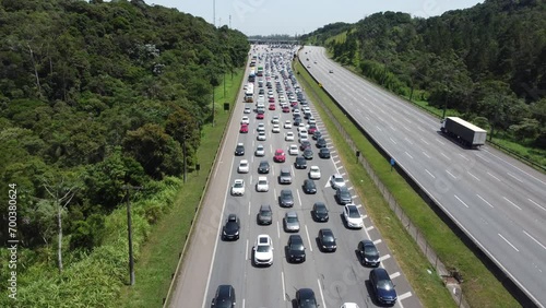 Sao Paulo, Brazil, December 29, 2023. Drivers heading towards the Baixada Santista, on the coast of São Paulo, face congestion on the roads this Friday (29). photo