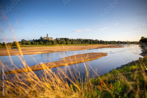 Les bords de la Loire en Anjou à Saint Florent le Vieil en France. photo
