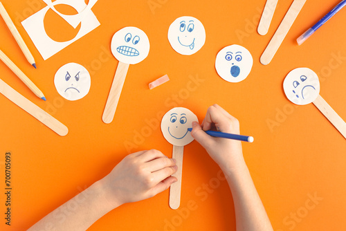 Studying and drawing emotions with kids, ecological ways of anger expression