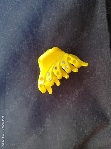 Yellow Hair katcher for Girls 