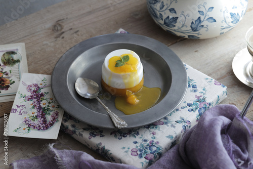 オレンジソースのパンナコッタ