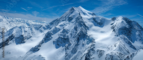 Le Mont Pourri vue depuis l'aiguille Rouge, Savoie, France photo