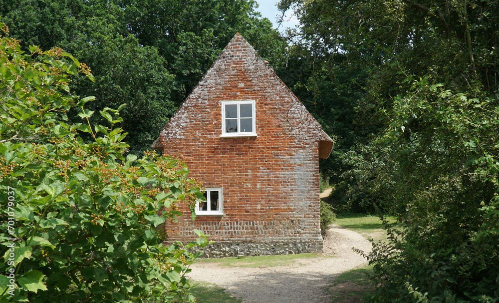 Fototapeta premium Toad Hole Cottage Museum at How Hill National Nature Reserve