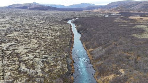 Island: Wasserfälle, Natur pur.