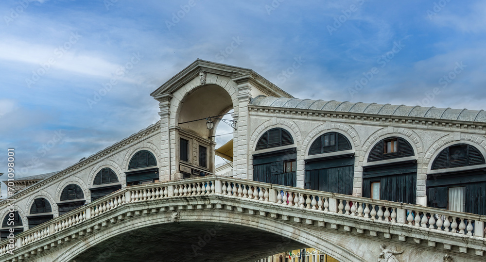 Obraz premium Rialto Bridge or Ponte die Rialto in Venice, Italy
