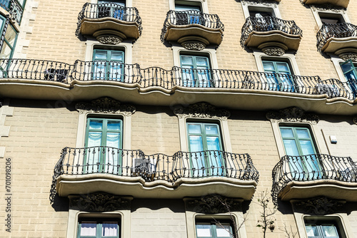 Quadro su tela Modernist style building, Barcelona, Catalonia, Spain