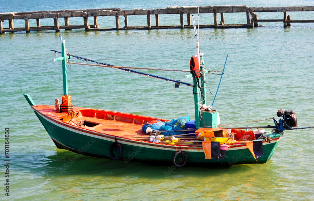 Obraz premium Long tail boat Fishing boat at the seashore Traditional fishing boats in the area Hua Hin Thailand