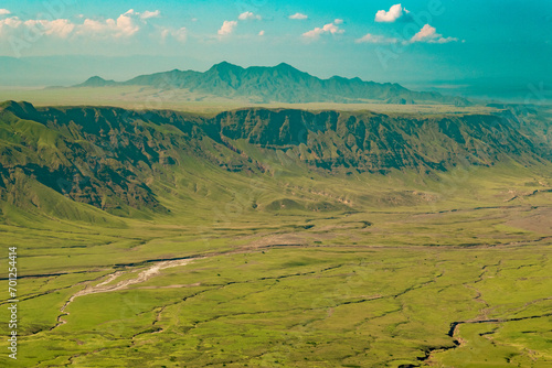Billede på lærred Volcanic rock formations at Mount Ol Doinyo Lengai in Tanzania