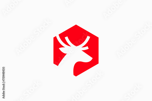 deer on hexagon Vector Logo Premium