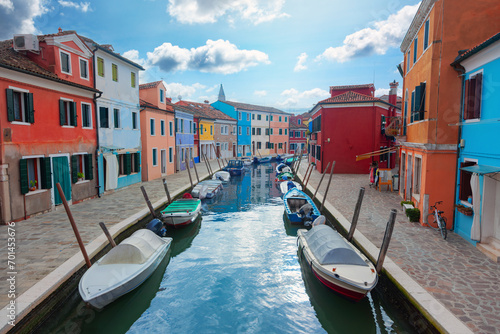 Fototapeta Naklejka Na Ścianę i Meble -  Colorful houses in Burano, Venice, Italy