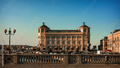 the splendid Palazzo delle Poste which overlooks the islet of Ortigia in Syracuse