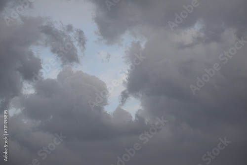 nuvole grigie photo