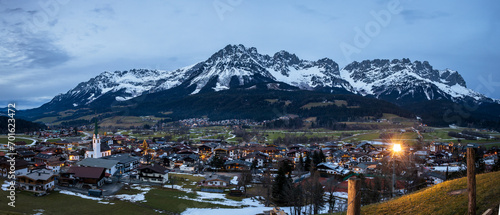 Photos Ellmau in Tirol Österreich nach Sonnenuntergang