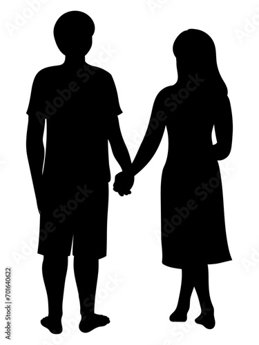 手をつなぐカップルの後ろ向きのシルエット