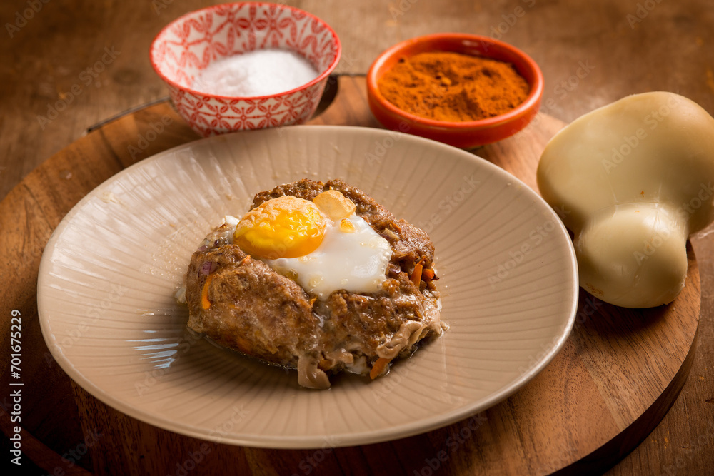 minced meat nest with scamorza cheese and egg minced meat nest with scamorza cheese and egg