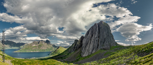 Berggipfel Segla auf Senja in Norwegen