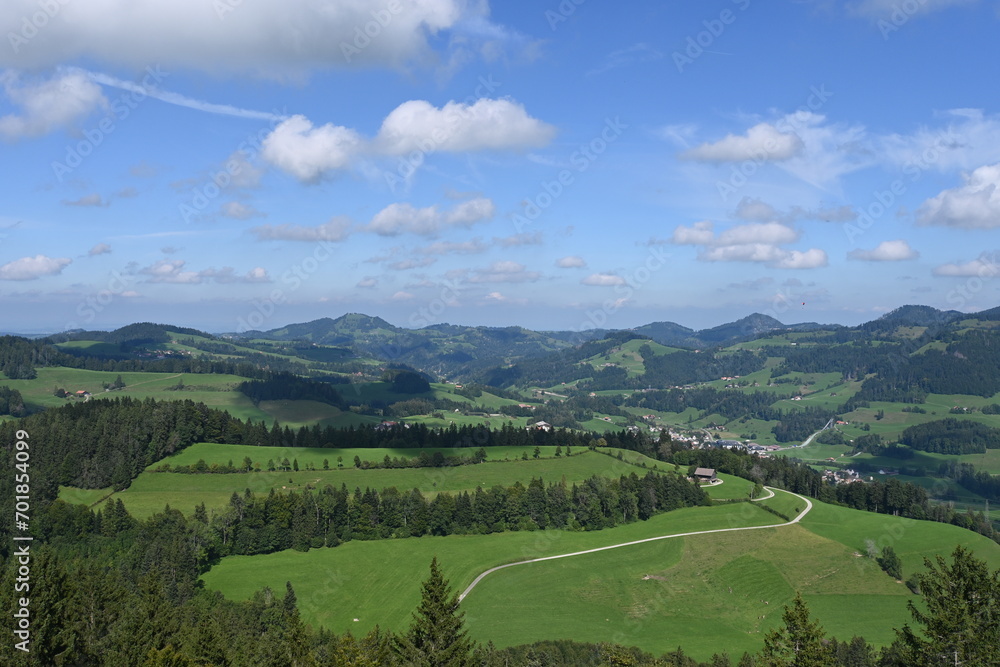 Fototapeta premium Berglandschaft um den Bachtel, Schweiz